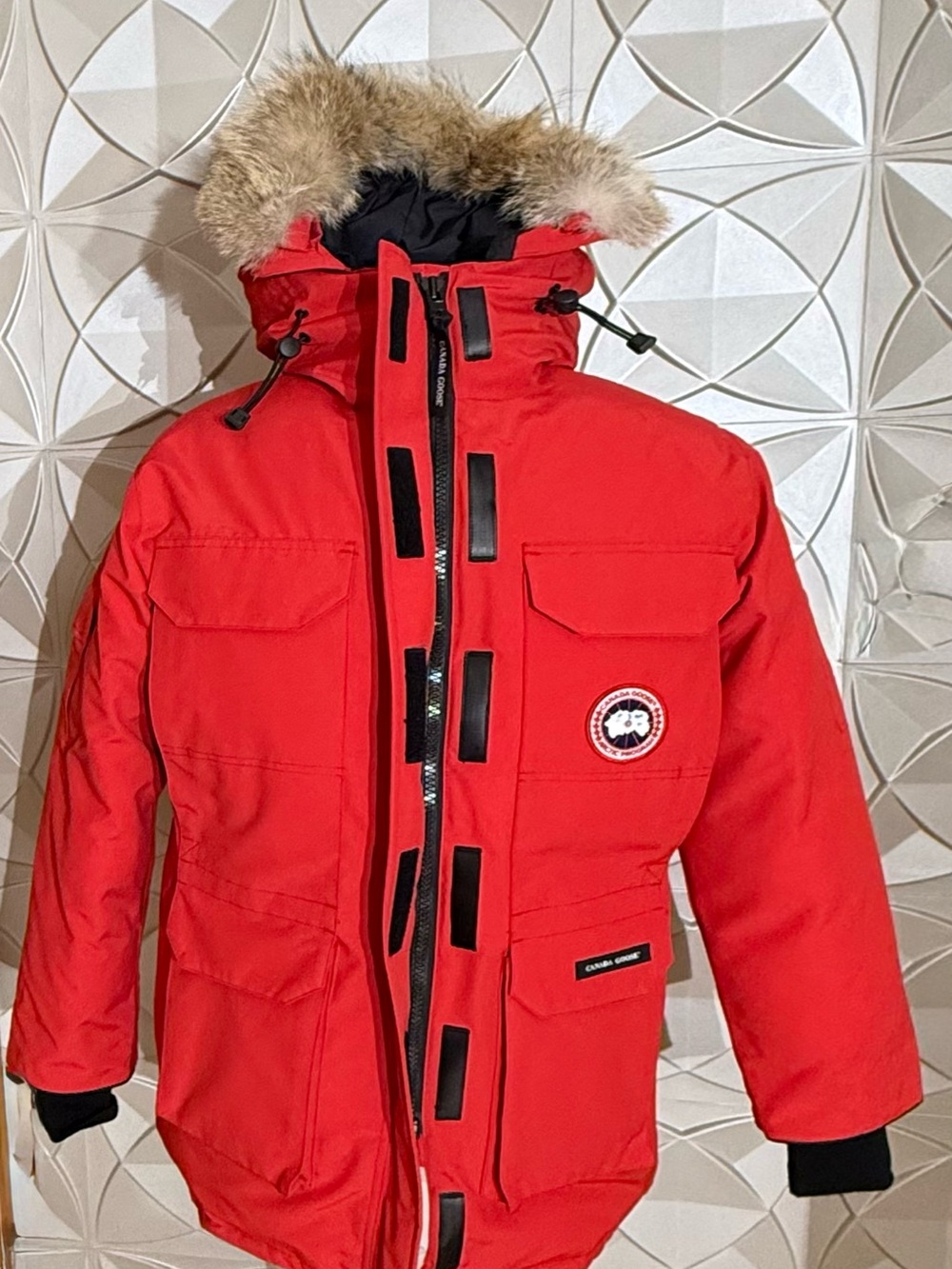NWT Authentic Canada Goose Expedition Down Parka with Real Fur-Trim Hood - Picture 2 of 14